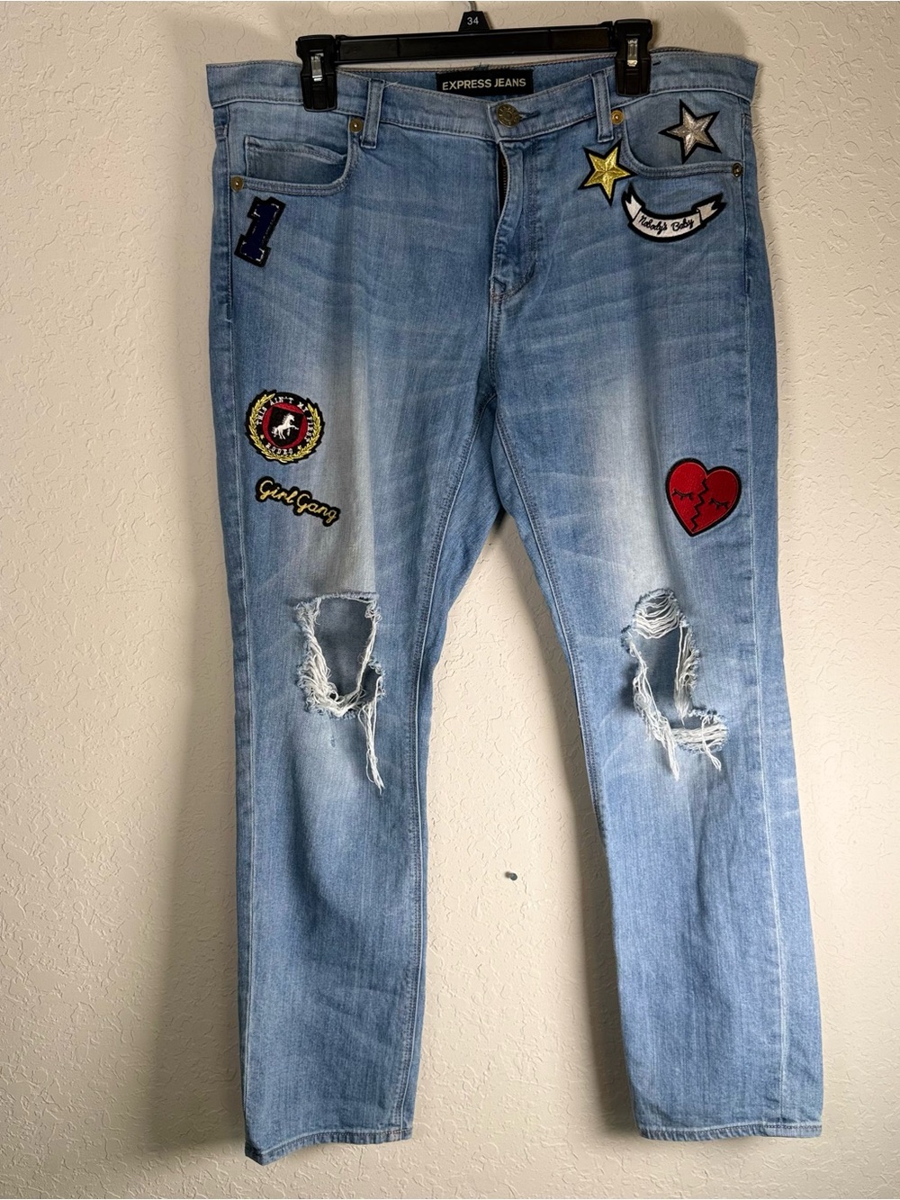 Express Girlfriend Patch Distressed Jeans Size 12 Light Wash Stretch Denim